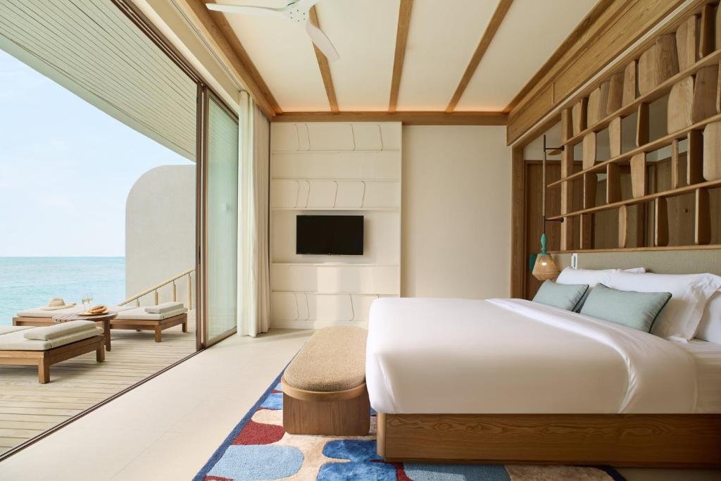 Centara Grand Lagoon Maldives 3