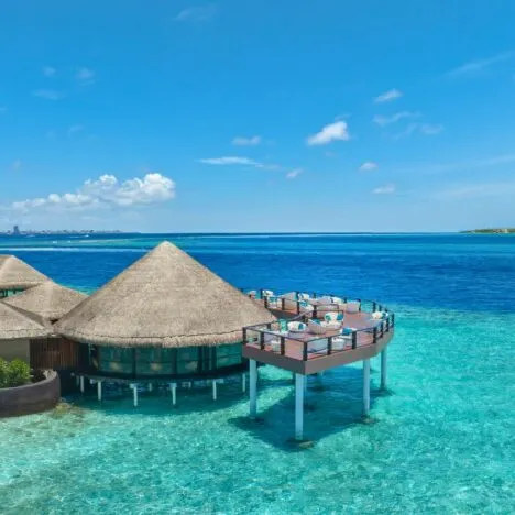 Lagoon view and villas