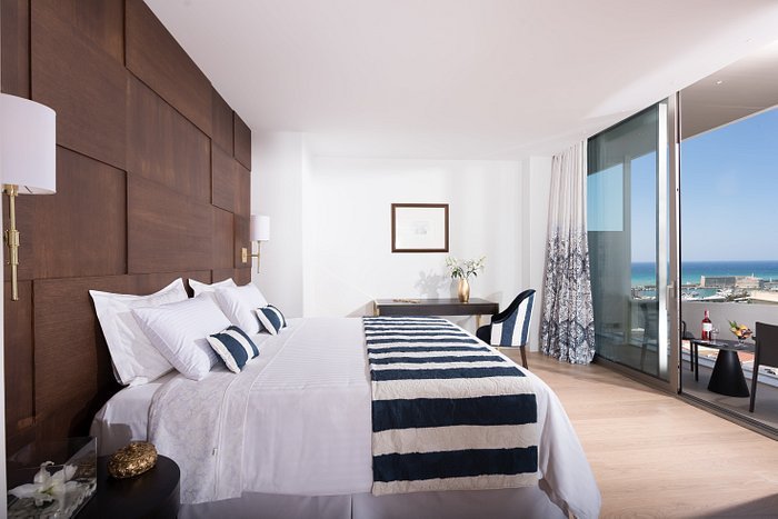 Grand Suite at Aquila Atlantis Hotel