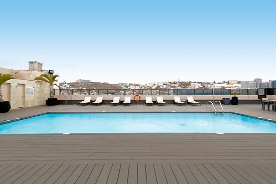 Rooftop pool at AC Hotel Gran Canaria