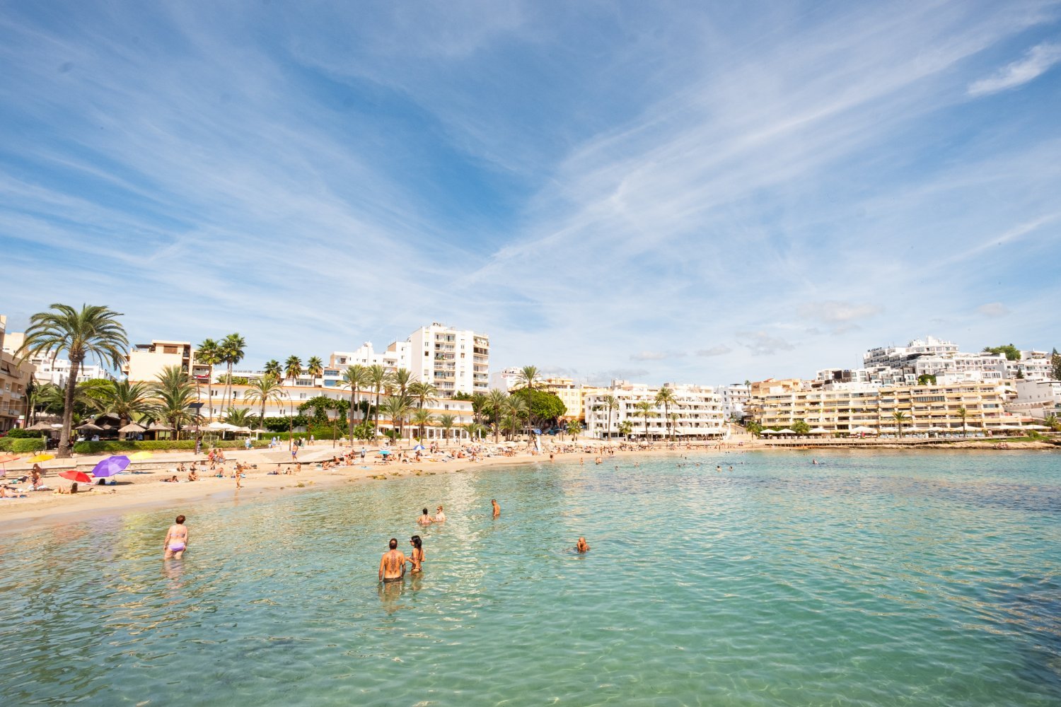 Hotel exterior / terrace with sea view